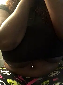 Snapshot of Fxncymuse chatting on 12-04-25, 08:06 Fxncymuse online show from 12-04-25, 08:06