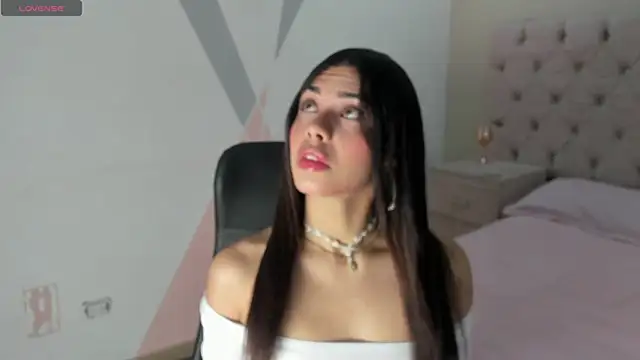 ZarinaWynne online show from 05-15-26, 02:24