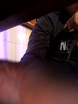 themorenofit08 online show from 12-05-25, 12:41