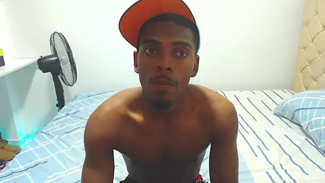 Snapshot of Jackboy_000 chatting on 11-08-25, 04:23 Jackboy 000 online show from 11-08-25, 04:23