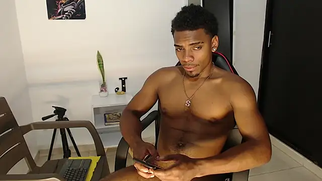 Snapshot of Jackboy_000 chatting on 05-14-26, 01:29 Jackboy 000 online show from 05-14-26, 01:29