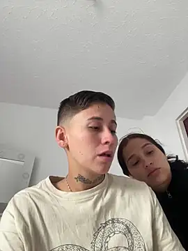 Miia Hoot online show from 12-19-25, 03:08