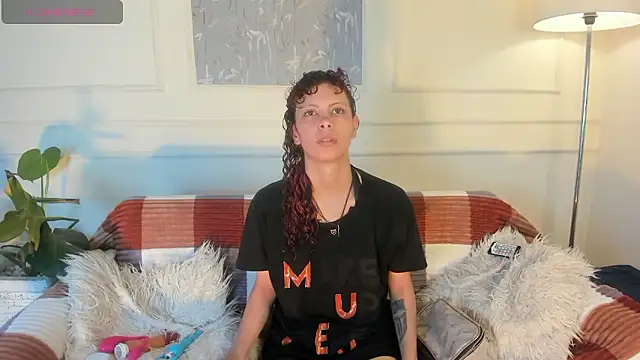 AliceMadnes online show from 01-17-26, 02:44