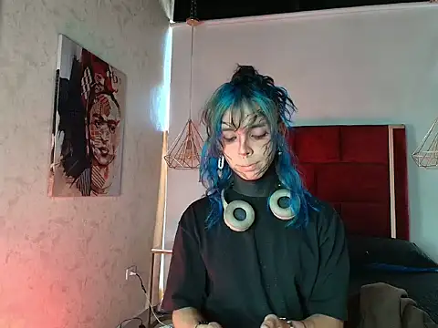 Snapshot of luxiel_ chatting on 04-24-26, 09:17 luxiel online show from 04-24-26, 09:17