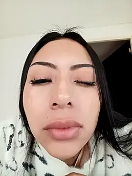 Snapshot of Scarlett_Greys chatting on 11-14-25, 05:00 Scarlett Greys online show from 11-14-25, 05:00