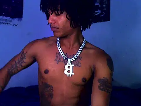 Snapshot of Arthur_1126 chatting on 03-21-26, 01:05 Arthur 1126 online show from 03-21-26, 01:05