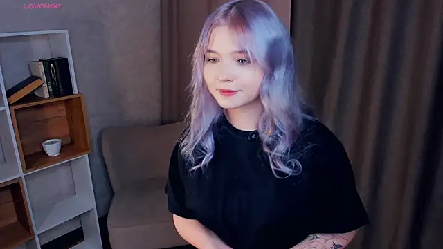 DonnetteShaban online show from 11-08-25, 01:22