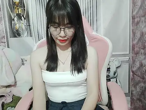Ella039 online show from 12-21-25, 04:03