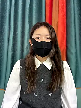 Snapshot of Cara-02 chatting on 11-18-25, 03:45 Cara-02 online show from 11-18-25, 03:45