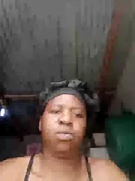 Snapshot of CUTE_V_123 chatting on 11-18-25, 07:13 CUTE V 123 online show from 11-18-25, 07:13