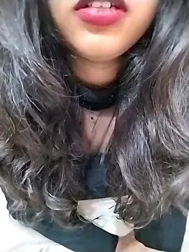 Sexy Divya   online show from 12-05-25, 06:44