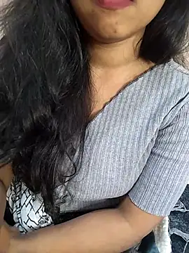 Snapshot of Sexy_Divya__ chatting on 03-12-26, 07:14 Sexy Divya online show from 03-12-26, 07:14