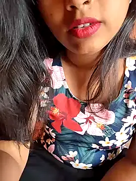 Snapshot of Sexy_Divya__ chatting on 04-02-26, 06:00 Sexy Divya online show from 04-02-26, 06:00