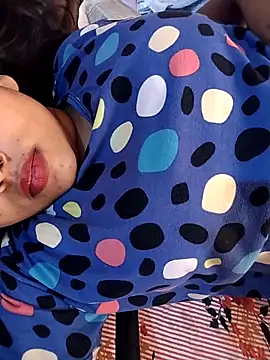 Snapshot of Sexy_Divya__ chatting on 04-06-26, 11:55 Sexy Divya online show from 04-06-26, 11:55