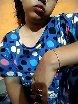 Snapshot of Sexy_Divya__ chatting on 04-16-26, 05:25 Sexy Divya online show from 04-16-26, 05:25