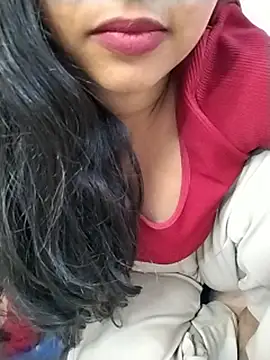 Snapshot of Sexy_Divya__ chatting on 05-05-26, 01:08 Sexy Divya online show from 05-05-26, 01:08