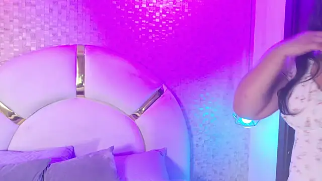 aria sm online show from 12-23-25, 03:15