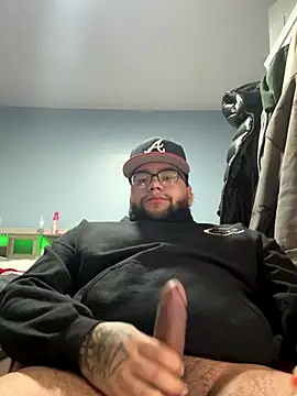 Snapshot of Daddyhonk chatting on 12-23-25, 02:20 Daddyhonk online show from 12-23-25, 02:20