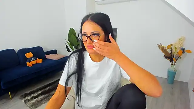 AnyaEvy online show from 03-12-26, 05:13