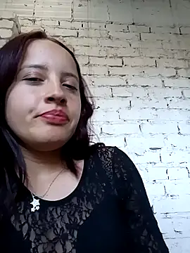 Snapshot of Chloe_2-4 chatting on 11-08-25, 09:46 Chloe 2-4 online show from 11-08-25, 09:46