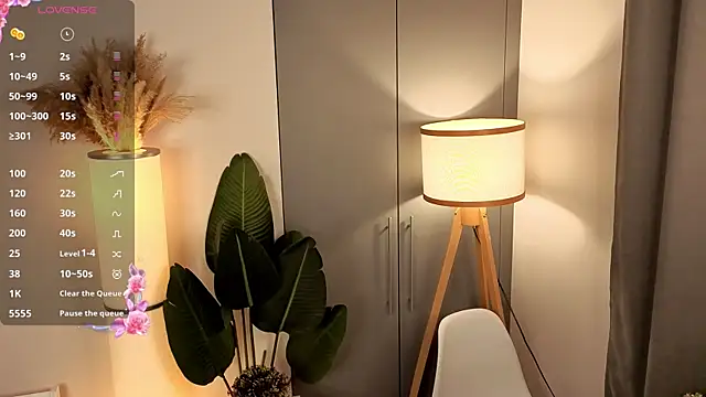 AdameShoyer online show from 12-01-25, 07:41