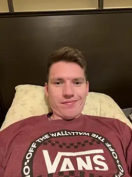 Snapshot of dakota1998x chatting on 11-12-25, 03:18 dakota1998x online show from 11-12-25, 03:18