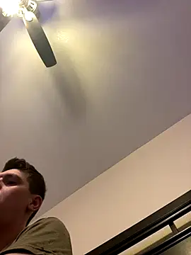 Snapshot of dakota1998x chatting on 11-15-25, 07:32 dakota1998x online show from 11-15-25, 07:32