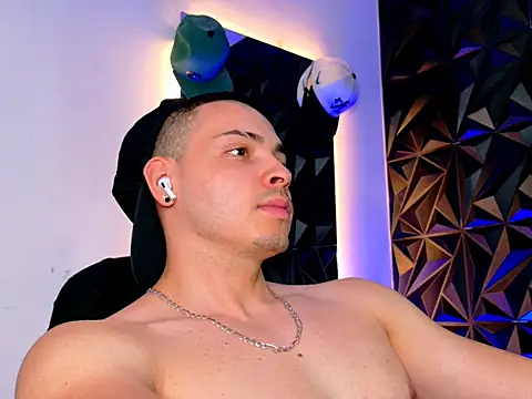 Maxwell Dupont online show from 11-15-25, 10:48