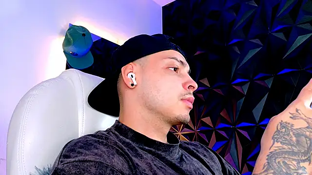 Maxwell Dupont online show from 12-02-25, 09:10