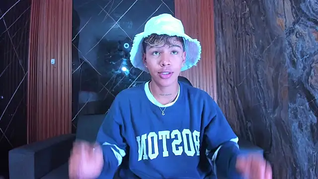 Timmy Kiing  online show from 11-24-25, 08:30