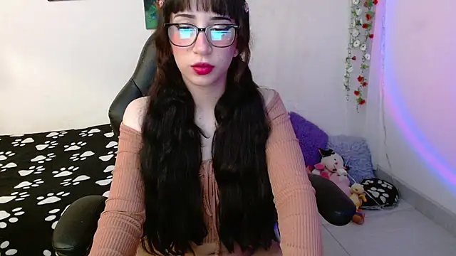 Snapshot of violetasweettt chatting on 11-08-25, 02:01 violetasweettt online show from 11-08-25, 02:01