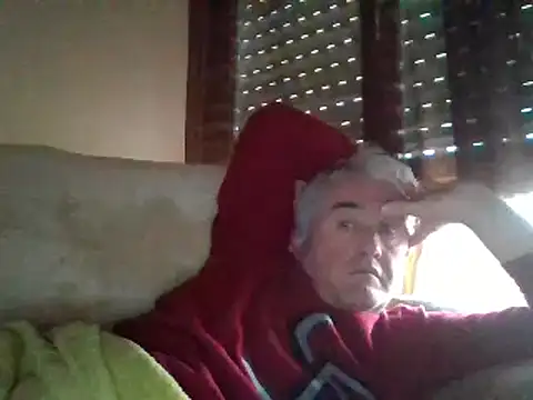 Snapshot of Cumlover5534 chatting on 12-25-24, 03:38 Cumlover5534 online show from 12-25-24, 03:38