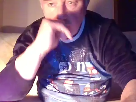 Snapshot of Cumlover5534 chatting on 12-28-24, 07:33 Cumlover5534 online show from 12-28-24, 07:33