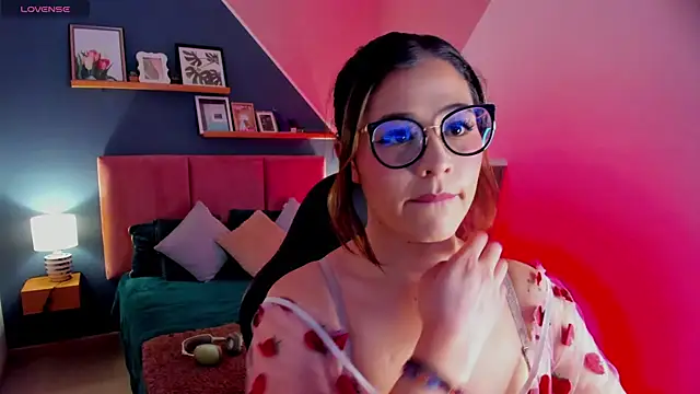 Dakhota Rouge online show from 04-04-26, 01:30