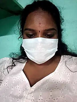 Snapshot of Tamil_Hot_Pooja chatting on 11-09-25, 05:00 Tamil Hot Pooja online show from 11-09-25, 05:00