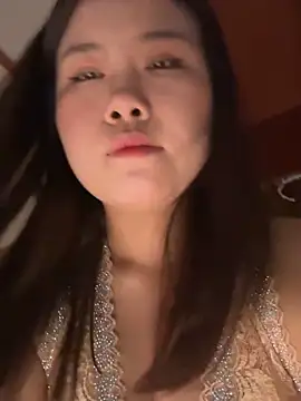 Snapshot of xoxo7799 chatting on 11-20-25, 04:18 xoxo7799 online show from 11-20-25, 04:18