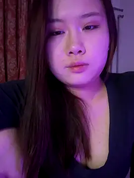 Snapshot of xoxo7799 chatting on 12-22-25, 05:43 xoxo7799 online show from 12-22-25, 05:43