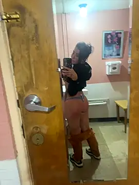 ValayaNoire online show from 11-09-25, 09:40