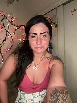 ValayaNoire online show from 01-05-26, 11:08