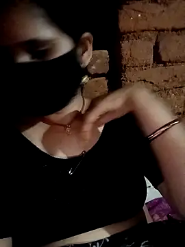 Snapshot of Karina_jann chatting on 03-13-26, 04:35 Karina jann online show from 03-13-26, 04:35