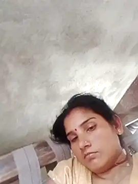 Snapshot of Seema_ji12 chatting on 05-27-26, 09:28 Seema ji12 online show from 05-27-26, 09:28
