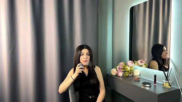 Snapshot of violettabernel chatting on 11-08-25, 01:33 violettabernel online show from 11-08-25, 01:33