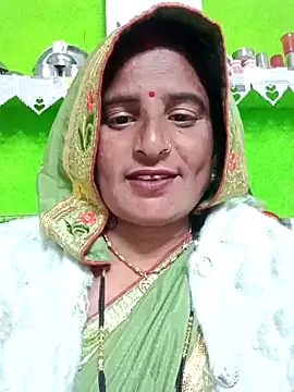 Snapshot of Quin_love143 chatting on 11-25-25, 02:06 Quin love143 online show from 11-25-25, 02:06