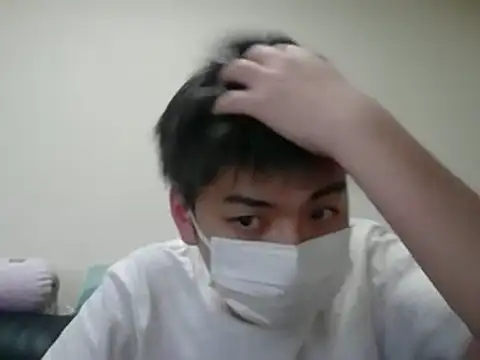 Snapshot of shunshun001006 chatting on 04-25-26, 01:36 shunshun001006 online show from 04-25-26, 01:36