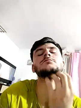 Snapshot of stanbyone chatting on 12-20-25, 10:28 stanbyone online show from 12-20-25, 10:28