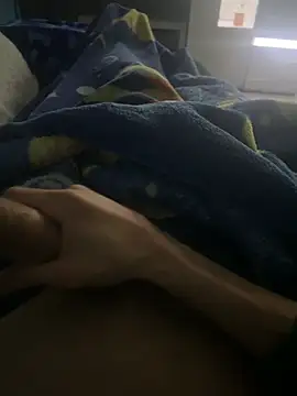 groschibre40100 online show from 02-06-26, 01:21