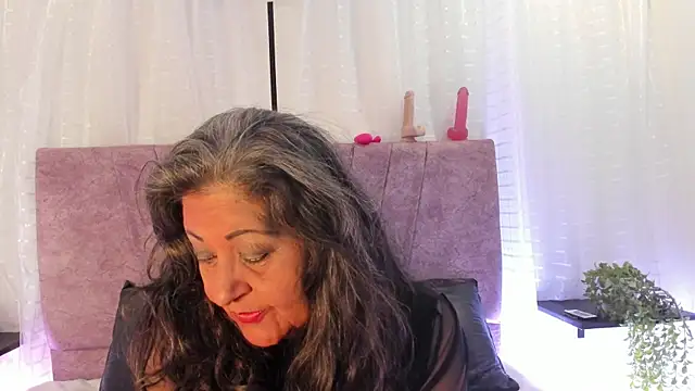 Victoriaa Anderson online show from 04-08-26, 02:39