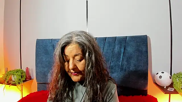 Snapshot of Victoriaa_Anderson chatting on 06-13-26, 01:31 Victoriaa Anderson online show from 06-13-26, 01:31