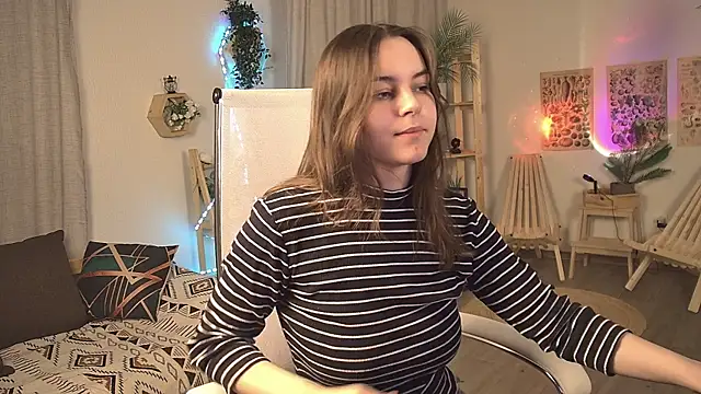 FrancescaCavaliere online show from 05-06-26, 06:08