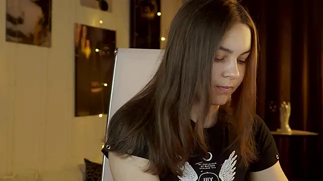 FrancescaCavaliere online show from 06-19-26, 12:53